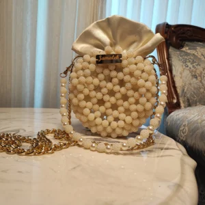 Alternative view of Pearl Blossom