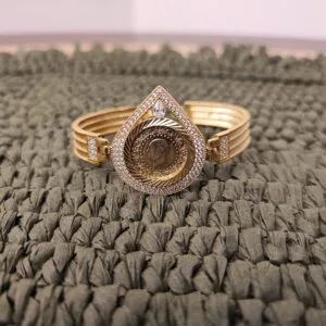 Alternative view of Sultana’s Emblem Bracelet