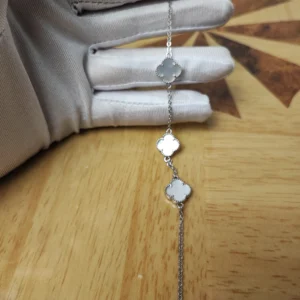 Alternative view of Luminous Clover Bracelet