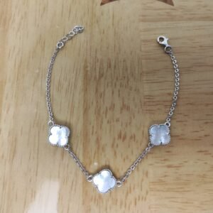 Luminous Clover Bracelet
