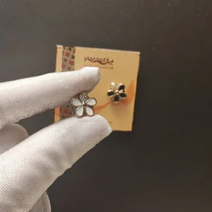 Alternative view of No-Snag Hijab Magnets - Zahra Bloom