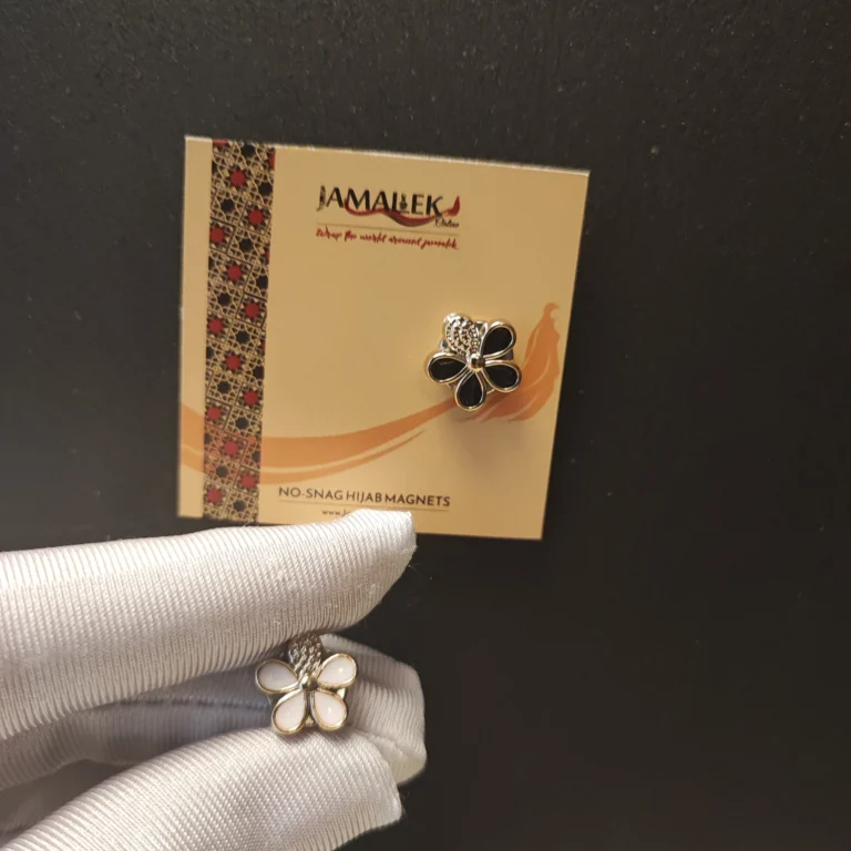 No-Snag Hijab Magnets - Zahra Bloom