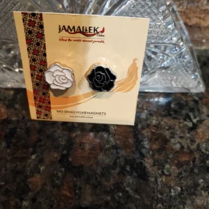 Alternative view of No-Snag Hijab Magnets - Rose Elegance