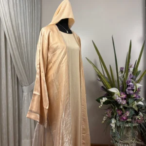 Alternative view of Dubai Collection - Amira Glow